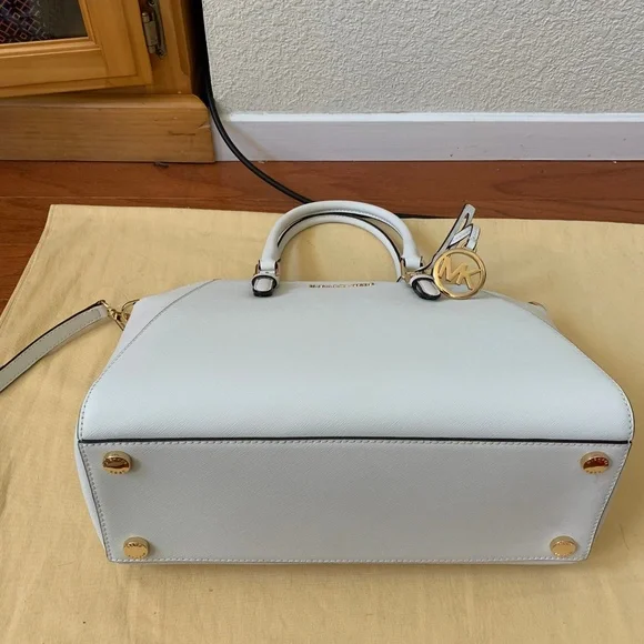 NWT Michael Kors Large Ciara White Satchel bag - Picture 6 of 8